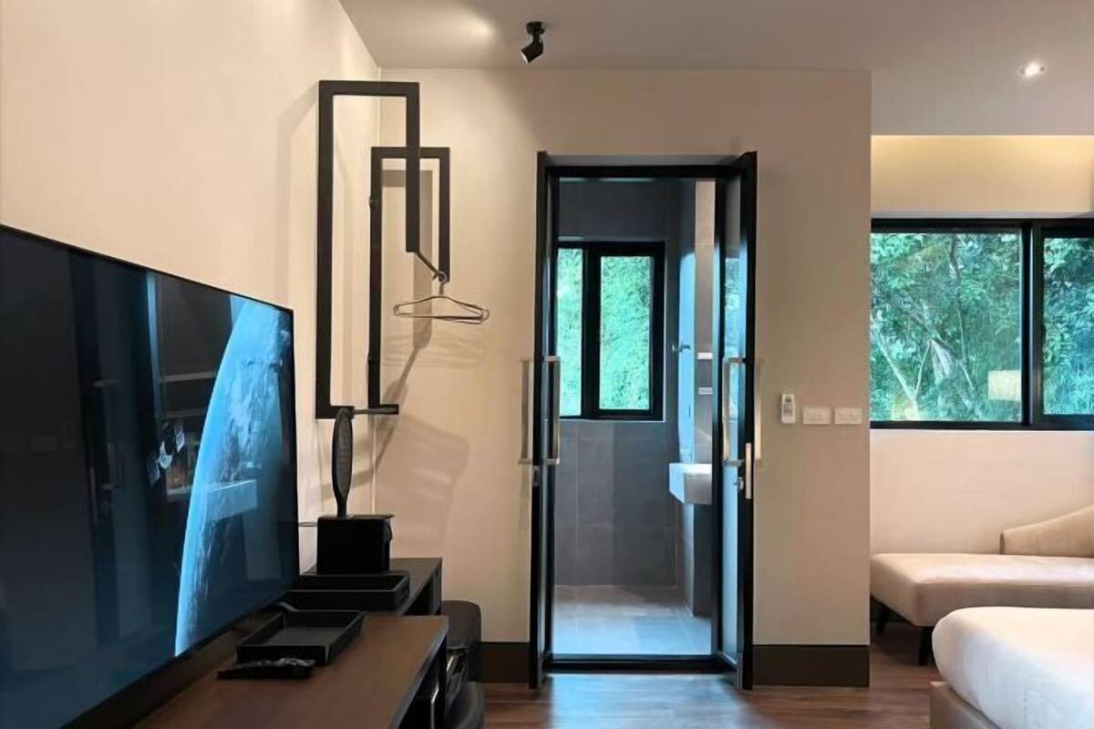 1 habitación, insonorización, wifi gratis y ropa de cama