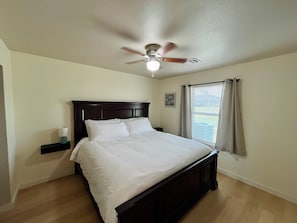 2 Schlafzimmer, Bügeleisen/Bügelbrett, kostenloses WLAN, Bettwäsche