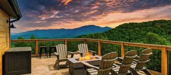 Skyscraper Chalet | Rooftop Pool | Ober Mountain Views