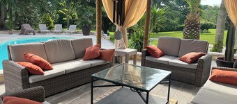 BEL Appartement Dans Propriété DE Caractère, Avec Piscine Chauffée