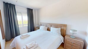 2 Schlafzimmer, Bügeleisen/Bügelbrett, kostenloses WLAN, Bettwäsche