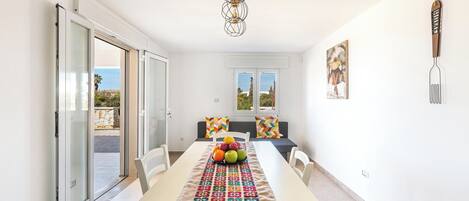 Apartment | Dining room