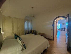 2 habitaciones, wifi gratis y ropa de cama 