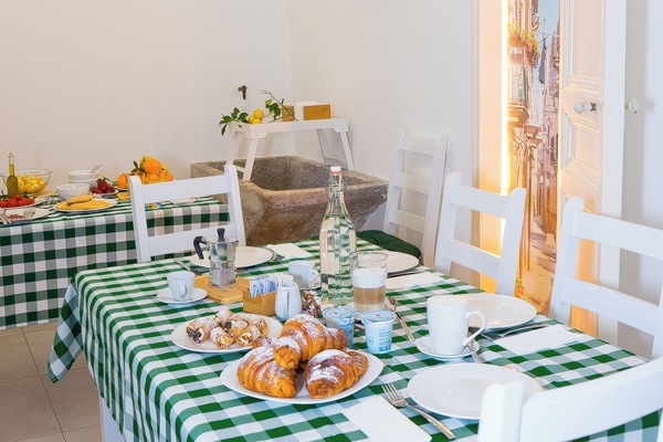 Ferdiglaget frokost er inkludert hver dag