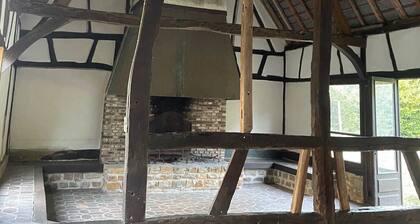 Norman family home in the heart of the Pays de Bray