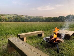 Cabin | Property grounds - Panoramic View pod in Woolsery (Bideford)