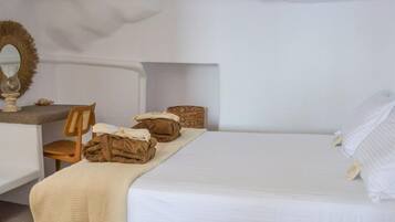 Suite | 2 Schlafzimmer, Schreibtisch