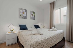 2 bedrooms, iron/ironing board, free WiFi, bed sheets