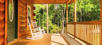 Chantilly Ridge - Hot Tub & Wi-Fi, Near Blue Ridge Parkway