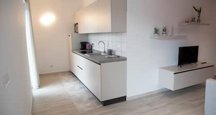 MARIGOLD RESIDENCE: RASPBERRY SORBET