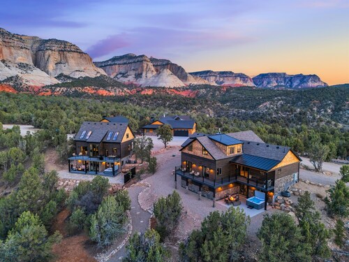 Sandstone Pointe: Luxe Zion and Bryce