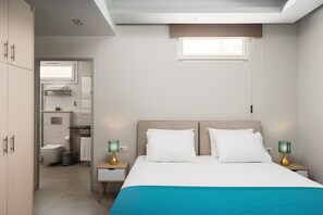 Individually decorated, soundproofing, iron/ironing board, free WiFi