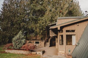 Exterior - Olympic Holiday TreeHaus (Port Angeles)