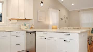 House, Multiple Beds (The Surf Ranch) | Interior