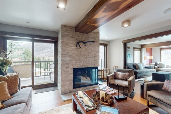 Tv, pejs, bordfodbold, bordtennisbord