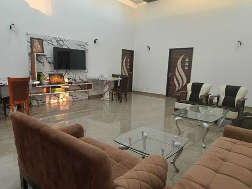 "Discover Serenity: Madhuban Villa - Your Perfect Escape in Mahabaleshwar