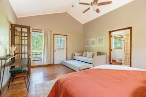 3 bedrooms, desk, iron/ironing board, free WiFi