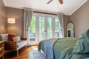 3 bedrooms, desk, iron/ironing board, free WiFi - Woodland Retreat - 15 min to DT Asheville (Alexander)