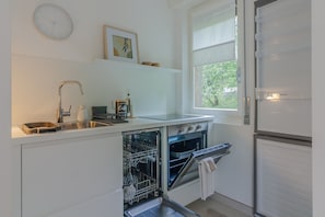Frigorifero, forno, lavastoviglie, macchina per tè/caffè
