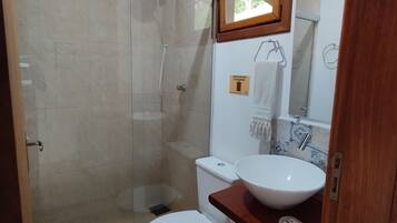 Deluxe Suite, River View | Bathroom | Shower, towels, soap, toilet paper