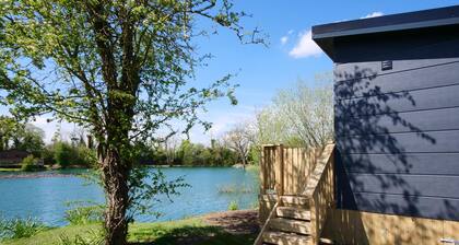 New - Water Lily Lodge Luxury Lakeside Lodge