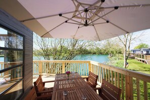 Cabin | Property grounds - New - Water Lily Lodge Luxury Lakeside Lodge (Malton)
