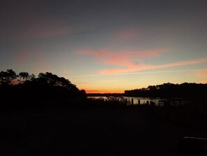 Outdoor pool - Horseshoe Manor (Little River)