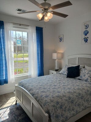 3 bedrooms, in-room safe, iron/ironing board, travel cot - Horseshoe Manor (Little River)