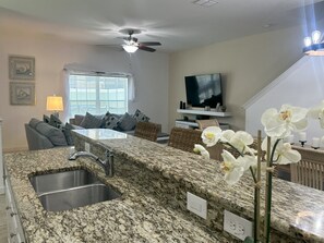 Smart TV, ping pong - Amazing Townhouse Sleep10 Resort (Kissimmee)