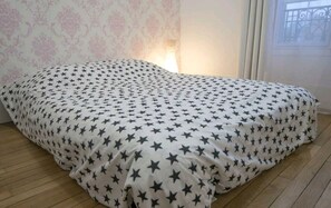 2 bedrooms, iron/ironing board, WiFi, bed sheets - Family Appartement (Saint-Maur-des-Fossés)