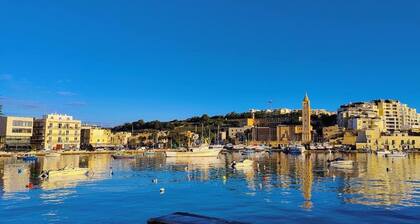 Charming Getaway With Views in Marsascala