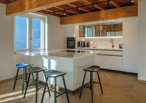 Private kitchen - Villa Tesoro di Nesso - Luxury house with sectacular view over lake Como (Nesso)