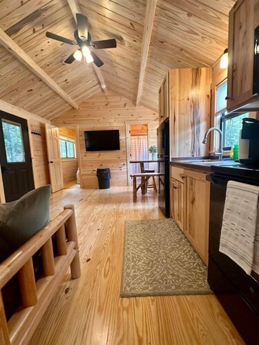 Cozy Coastal Cabin #5