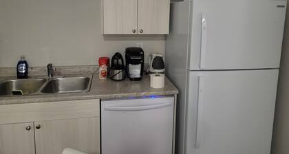 Amazing 2 Bedroom Suites. Very cozy and pet-friedly