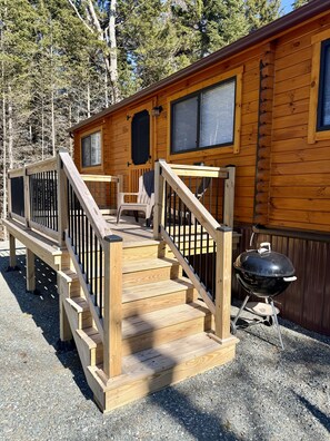 Terrace/patio - Oceanfront Sunset View Cabin (Milbridge)