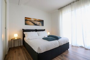 3 bedrooms, iron/ironing board, WiFi, bed sheets - 3 Bedroom Private vacation home in Lazise Verona (Lazise Verona)