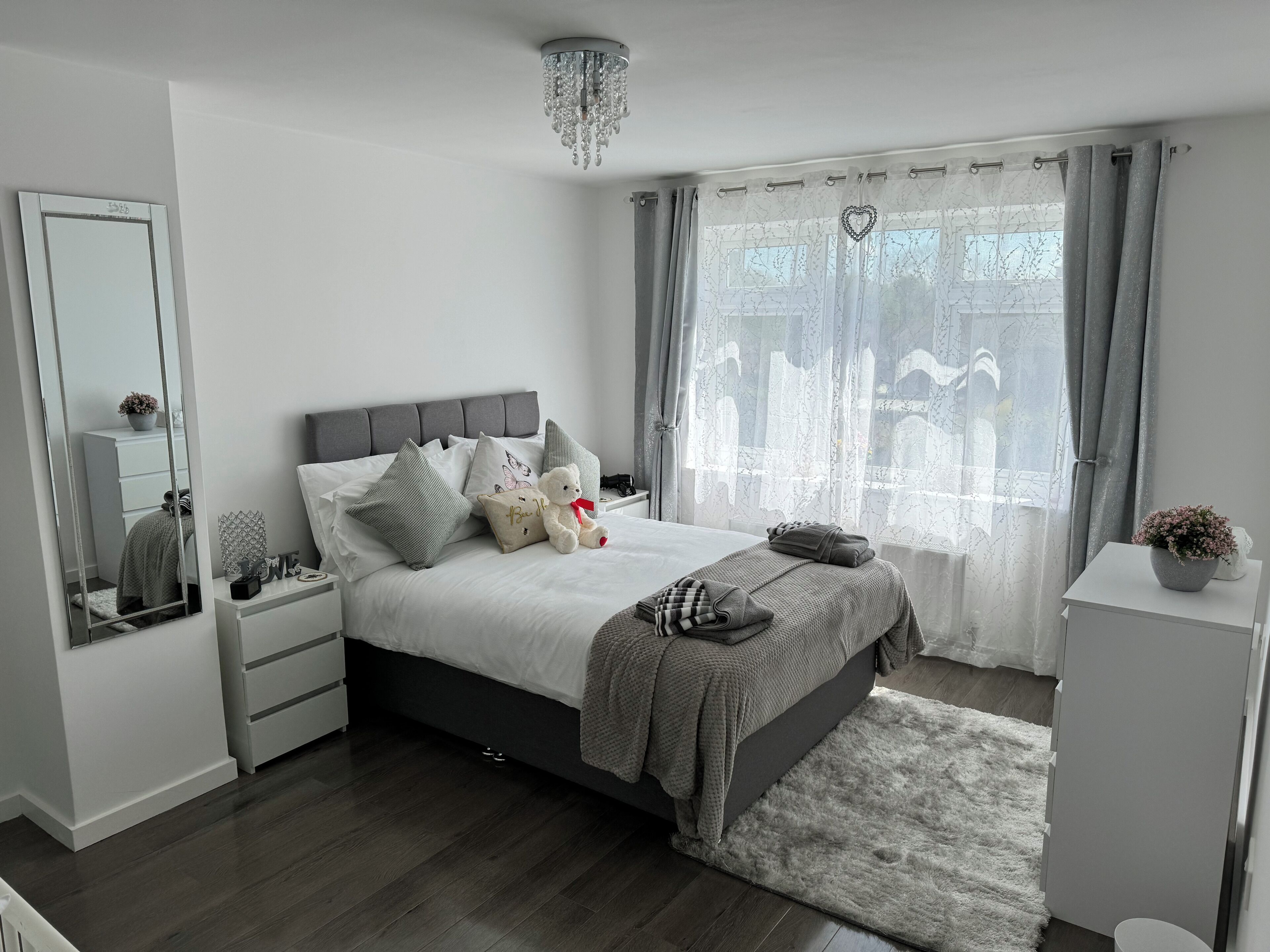 House | 3 bedrooms, iron/ironing board, free WiFi, bed sheets