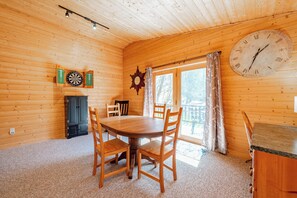 Dining - Cozy Dog Friendly Retreat w/ Hot Tub & Views (McHenry)