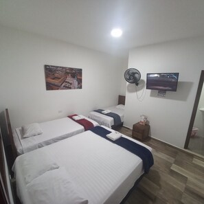 Phòng đôi hoặc 2 giường đơn cơ bản | Truy cập Internet không dây miễn phí 