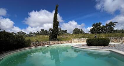 Casa Grande, spacious, stylish two bedroom Casa, close to Castelo de Vide