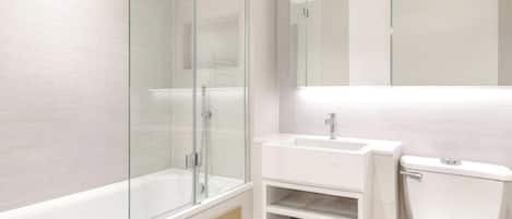 Apartamento | Baño | Ducha y toallas