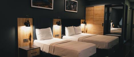 Deluxe Triple Room, Mountain View | Premium bedding, laptop workspace, soundproofing, free WiFi