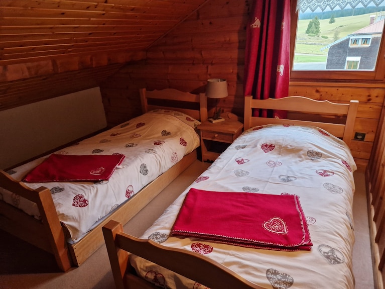 Gite 1 Chambre Pour 2 Personnes Et Coin Salon Avec Banquette Convertible Pour 2 - Chapelle-des-Bois