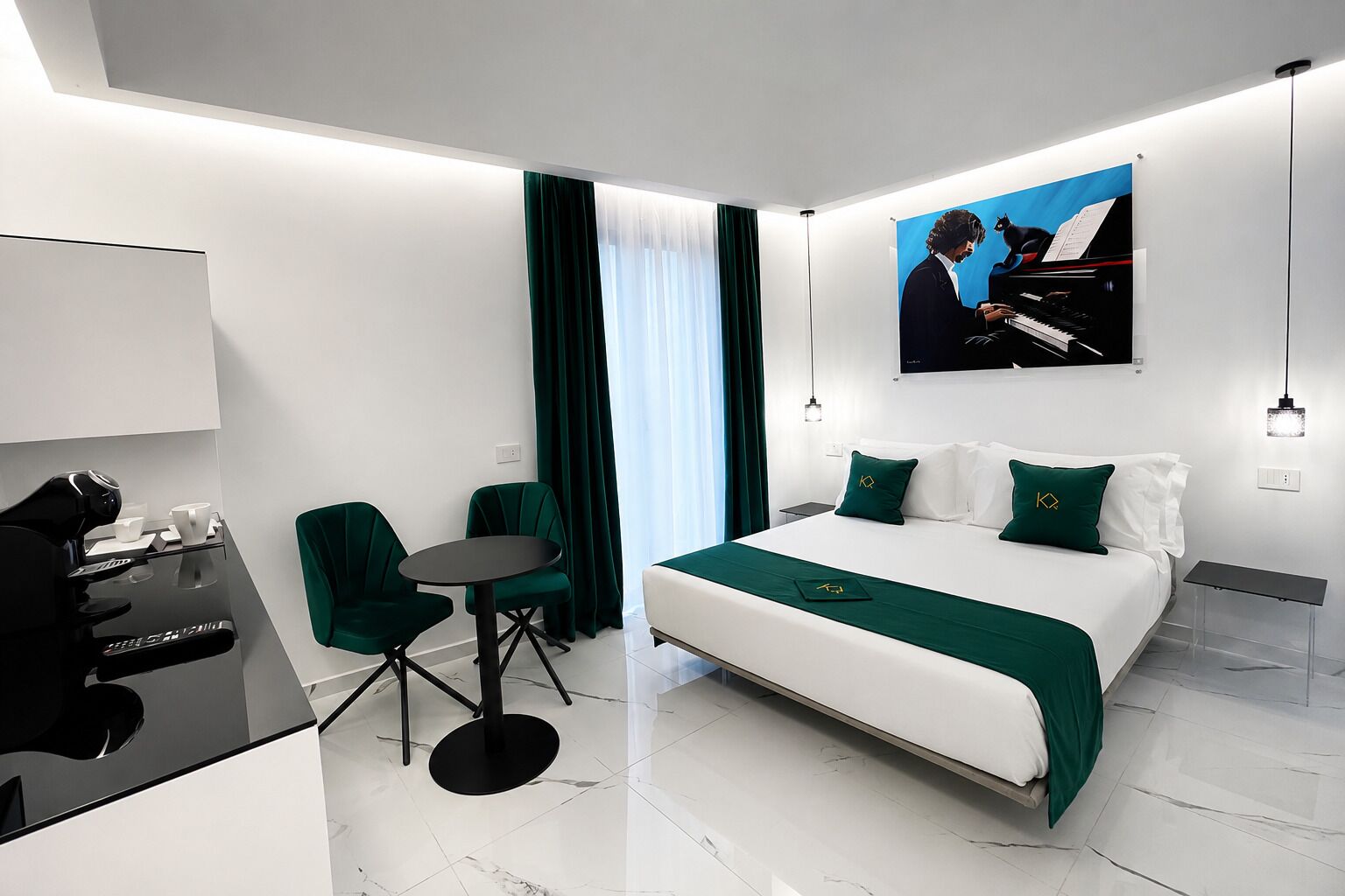 Deluxe Room, 1 Queen Bed, Non Smoking, Balcony | Premium bedding, pillowtop beds, free minibar items