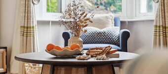 Stylish 2BR Chic Home w/Garden, On-Street Parking