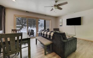 Casa família, 4 quartos | Área de estar