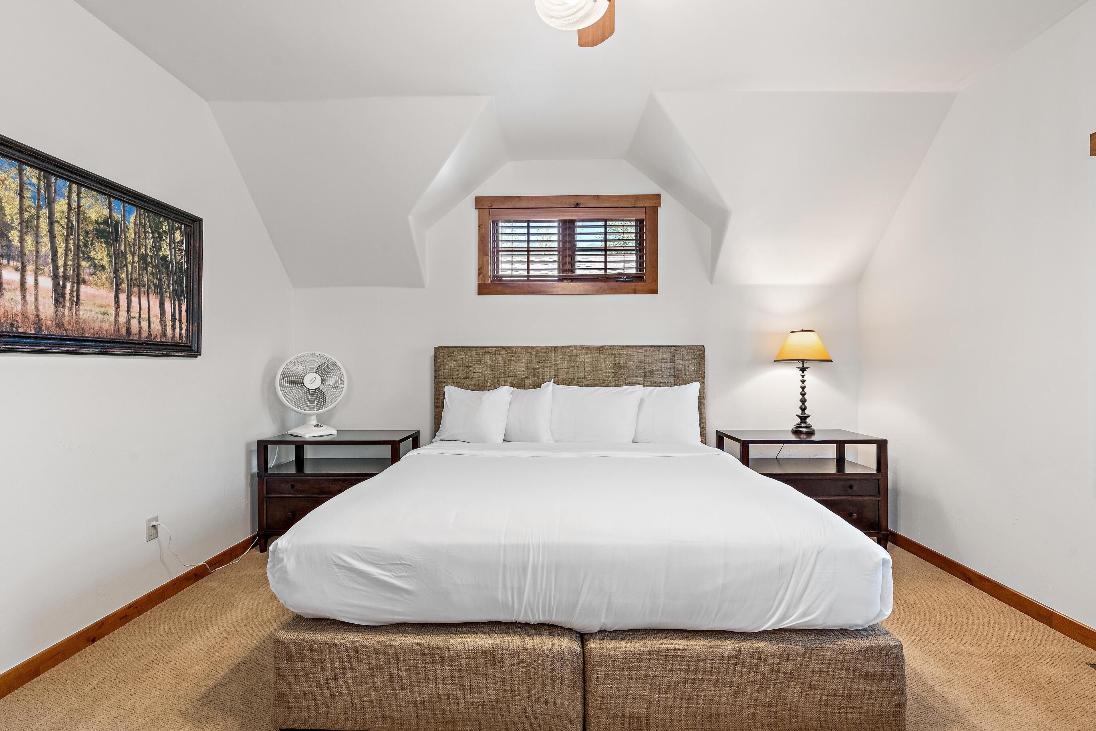 3 bedrooms, internet, bed sheets