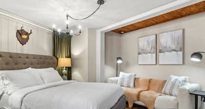 Queen Suite 2 - Black Forest Inn Bed and Breakfast