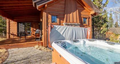 Peaceful Cottage with Private Hot Tub