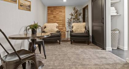 Double Queen Suite 5 - Black Forest Inn Bed and Breakfast